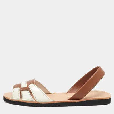 Pre-owned Prada Size 38.5 White/brown Patent And Leather Flat Sandals
