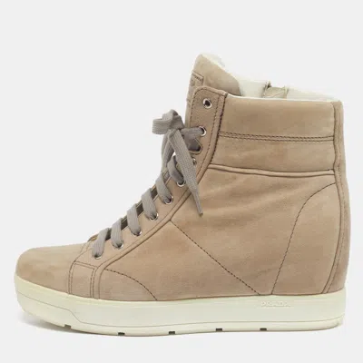 Pre-owned Prada Size 39 Beige Suede Wedge Sneakers In Sand