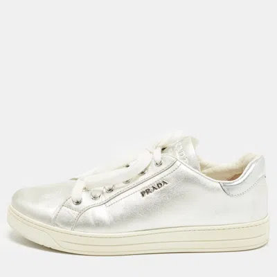 Pre-owned Prada Size 39 Metallic Silver Leather Low Top Sneakers