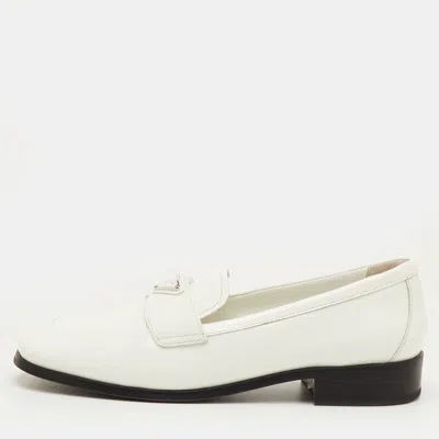 Pre-owned Prada Size 40 White Patent Leather Logo Plaque Slip On Loafers