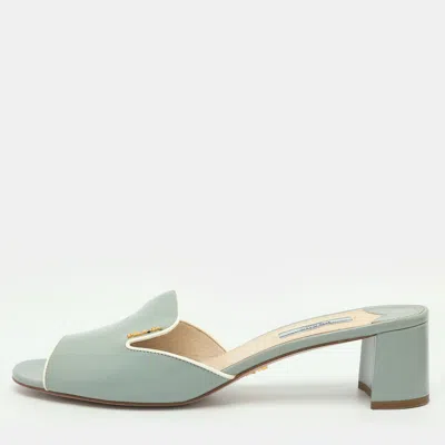 Pre-owned Prada Size 40.5 Grey Patent Leather Mule Slide Sandals
