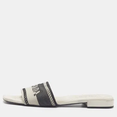 Pre-owned Prada Size 41 Black/white Leather And Mesh Flat Slides