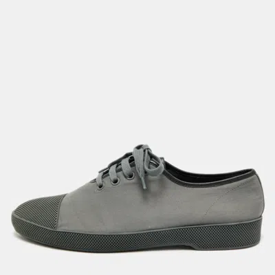Pre-owned Prada Size 44 Grey Canvas And Rubber Lace Up Sneakers In Gray