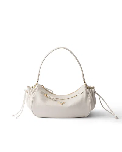 Prada Kleine Tasche Aus Leder In White
