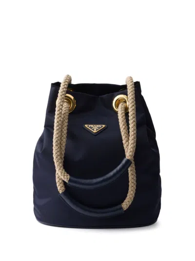 Prada Kleine Bucket Bag Aus Re-nylon In Ostseeblau