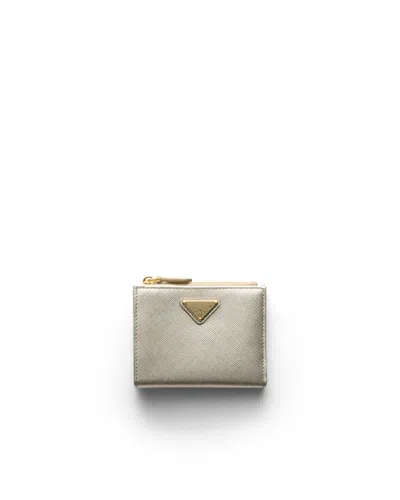 Prada Kleine Geldbörse Aus Saffiano-leder In Brown