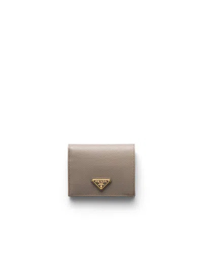 Prada Kleines Portemonnaie Aus Saffiano Leder In Neutral