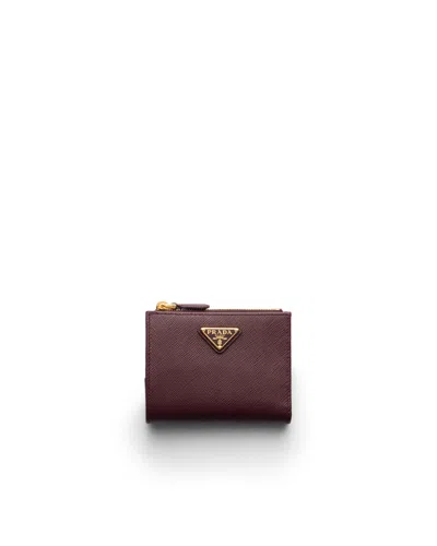 Prada Kleine Geldbörse Aus Saffiano-leder In Brown