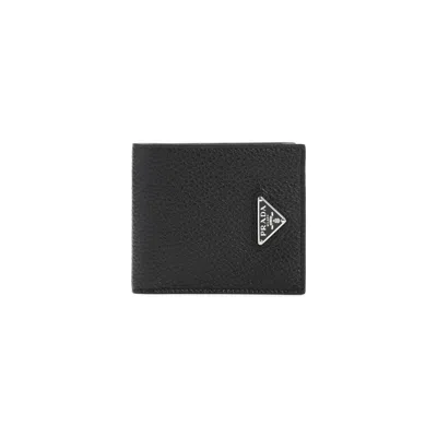 Prada Compact Black Calf Leather Wallet With Logo Emblem