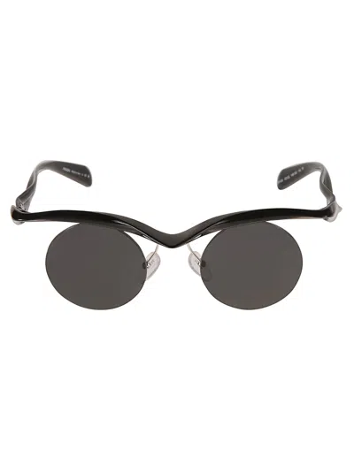 Prada Sole Sunglasses In Black