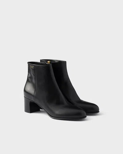 Prada Stiefeletten Aus Wildleder In Black
