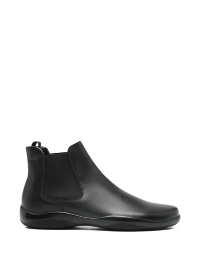 Prada Stivali Boots In Black