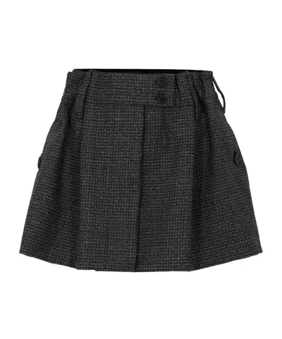 Prada Stylish And Versatile Mini Skirt In Black