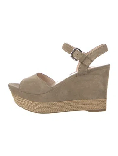 Pre-owned Prada Suede Espadrilles In Neutral