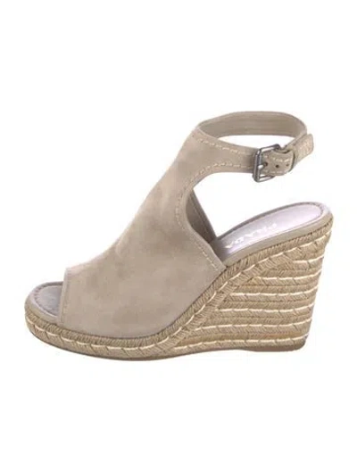 Pre-owned Prada Suede Espadrilles In Neutral