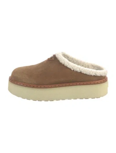 Pre-owned Prada Suede Fur Trim Mules In Neutrals