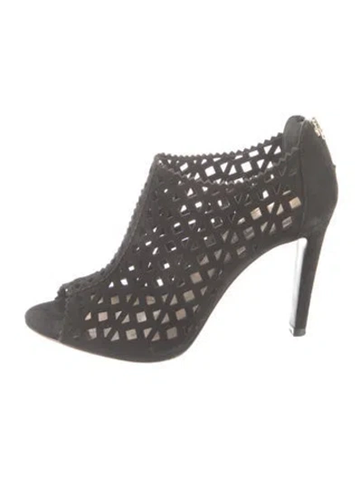 Pre-owned Prada Suede Lasercut Accents Pumps In Black