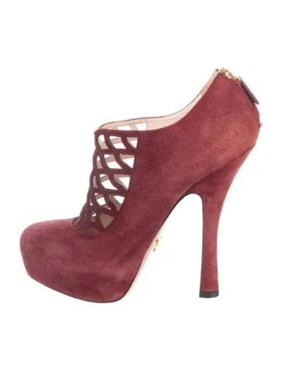 Pre-owned Prada Suede Lasercut Accents Pumps In Burgundy