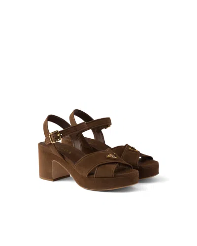 Prada Plateausandalen Aus Wildleder In Brown