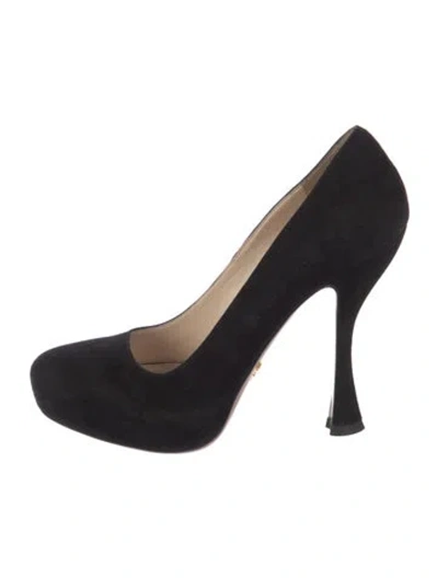 Pre-owned Prada Suede Pumps In Black