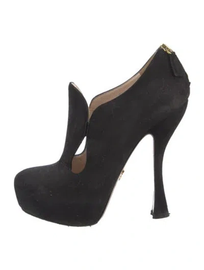 Pre-owned Prada Suede Pumps In Black