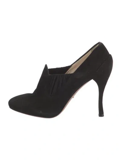 Pre-owned Prada Suede Pumps In Black