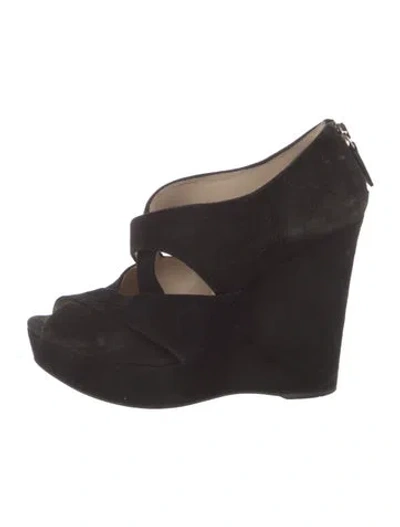 Pre-owned Prada Suede Pumps In Black