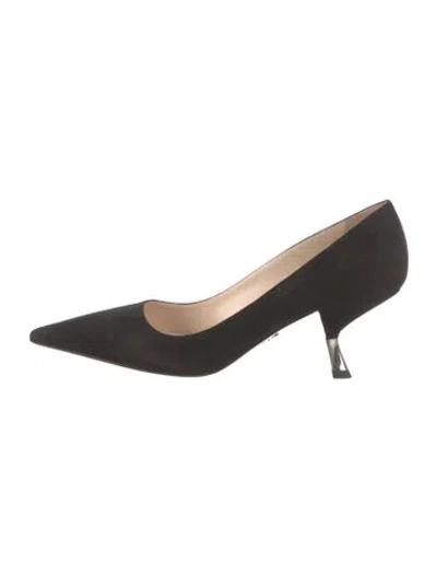 Pre-owned Prada Suede Pumps In Black