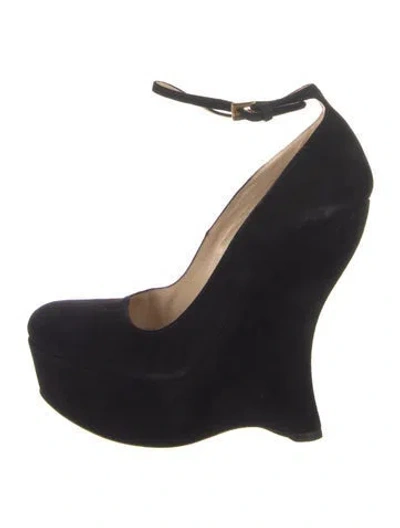 Pre-owned Prada Suede Pumps In Black