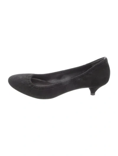 Pre-owned Prada Suede Pumps In Black