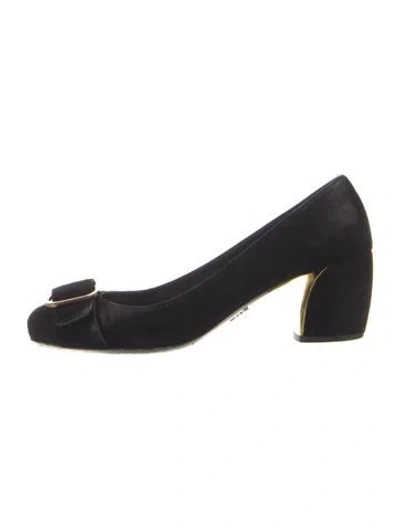 Pre-owned Prada Suede Pumps In Black