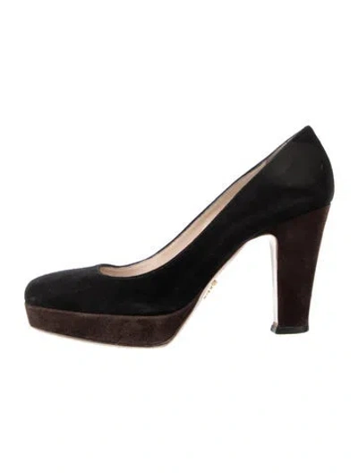 Pre-owned Prada Suede Pumps In Black