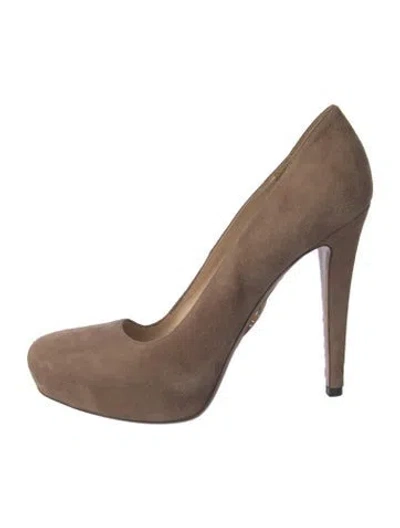 Pre-owned Prada Suede Pumps In Brown