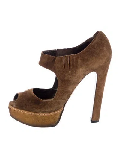 Pre-owned Prada Suede Pumps In Brown