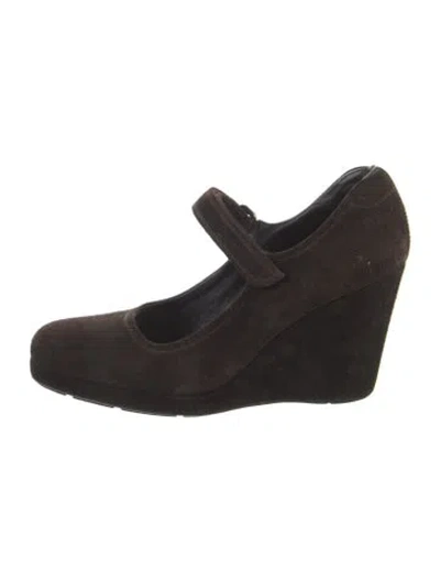 Pre-owned Prada Suede Pumps In Brown