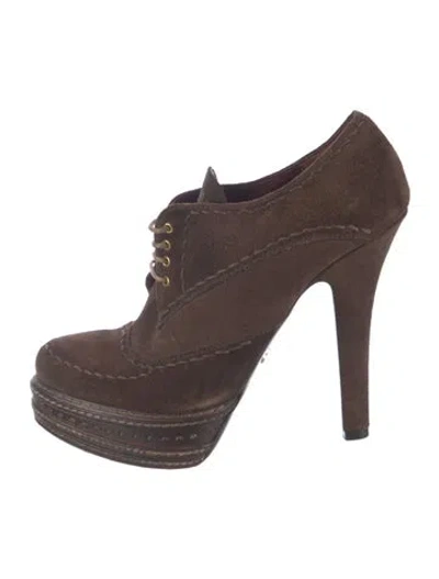 Pre-owned Prada Suede Pumps In Brown