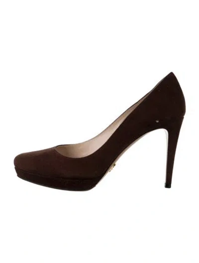 Pre-owned Prada Suede Pumps In Brown