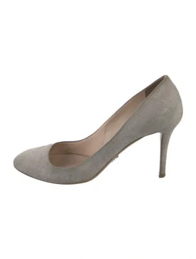 Pre-owned Prada Suede Pumps In Grey