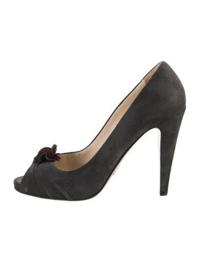 Pre-owned Prada Suede Ruffle Embellishment Pumps In Gray