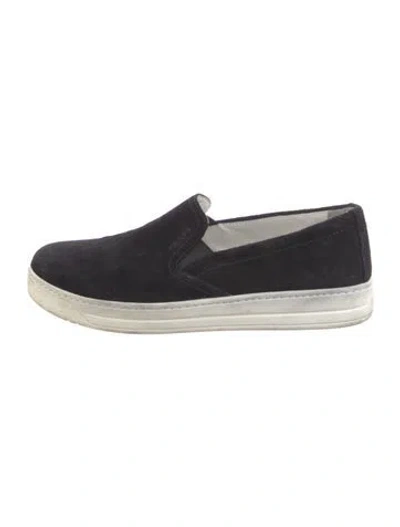Pre-owned Prada Suede Sneakers In Black