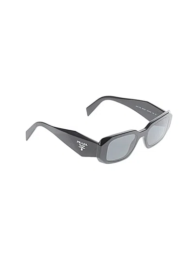 Pre-owned Prada Sunglasses In Gray