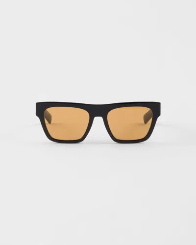 PRADA SONNENBRILLE MIT PRADA LOGO