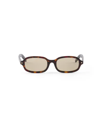 Prada Sonnenbrille Mit Der Ikonischen Plakette Aus Metall