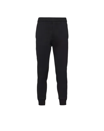 PRADA JOGGINGHOSE MIT DETAILS AUS RE-NYLON
