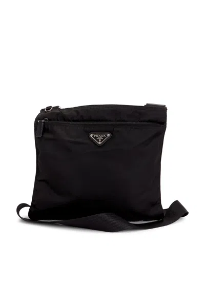 Pre-owned Prada Tessuto Flat Messenger Bag In Black