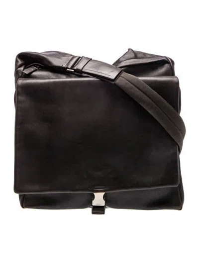 Pre-owned Prada Tessuto Messenger Bag In Black