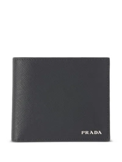 Prada Textured Bi-fold Wallet In 黑色