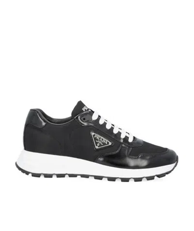 PRADA PRADA LOGO PLAQUE LOW-TOP SNEAKERS
