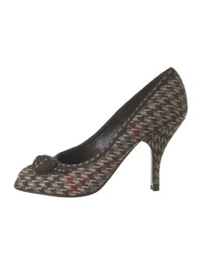 Pre-owned Prada Tweed Pattern Pumps In Neutrals