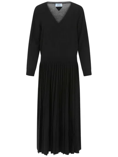 PRADA V-NECK PLEATED DRESS